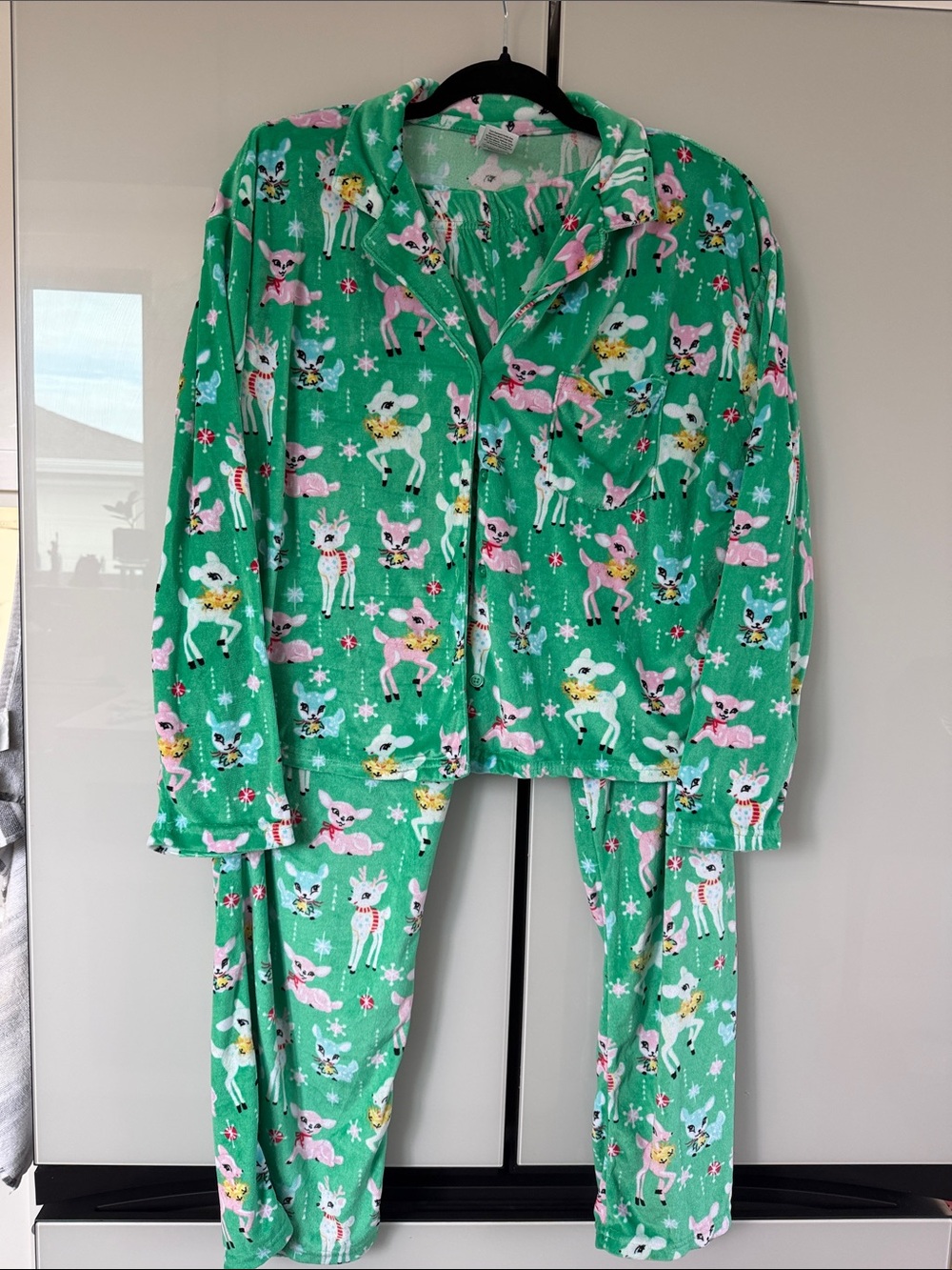 Holiday Time Green Deer Print adults Pajama Set